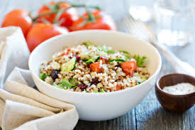 KİNOA SALATA 388 KCAL