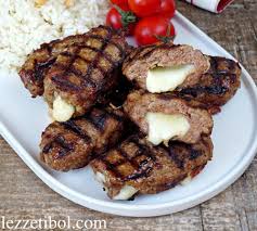 KAŞARLI KÖFTE 532 KCAL