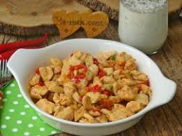 LİMONLU ZENCEFİLLİ TAVUK SOTE 401 KCAL