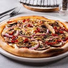 MANTARLI YULAFLI FİT PİZZA 774,2 KCAL